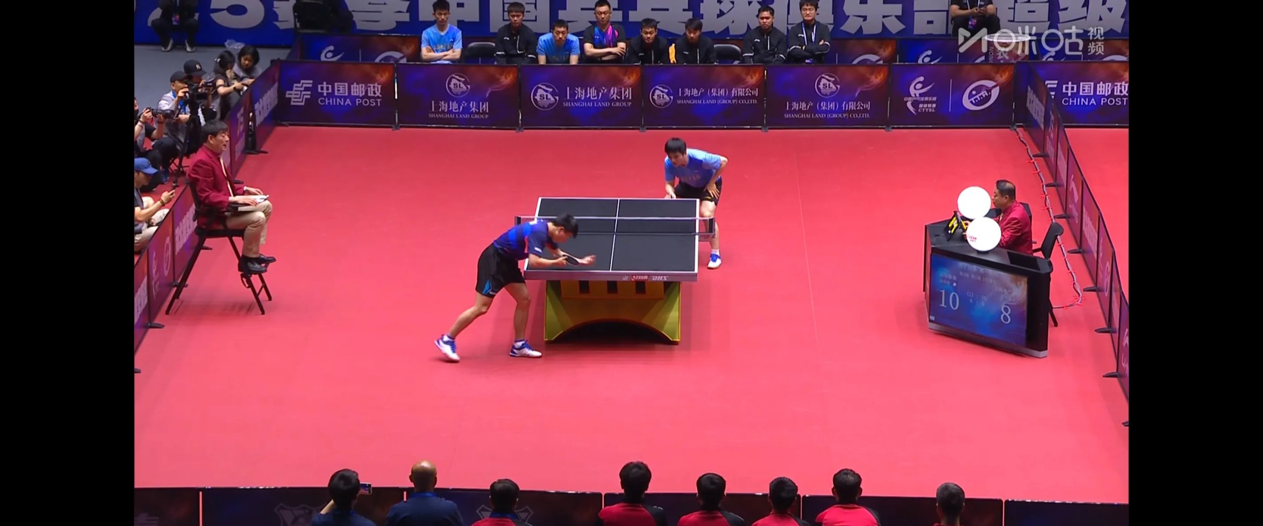 法国乒乓球队鏖战中国乒乓球队，许昕三分雨点燃全场