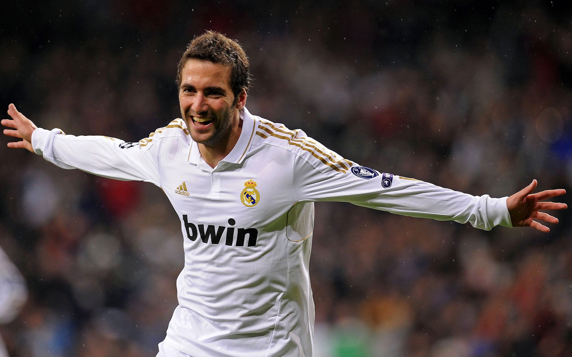 开云体育-末节惊魂！巴斯托尼关键先生闪耀，委内瑞拉力克伊朗夺胜